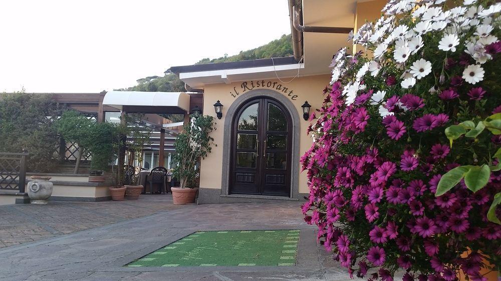 Hotel Villa Degli Angeli Castel Gandolfo Εξωτερικό φωτογραφία
